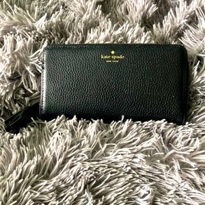 Kate Spade wallet. Gently used.